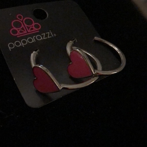 🌞Paparazzi Hearts Necklace and Earrings Set W/ Bonus Pair of Earrings NEW - Picture 3 of 4
